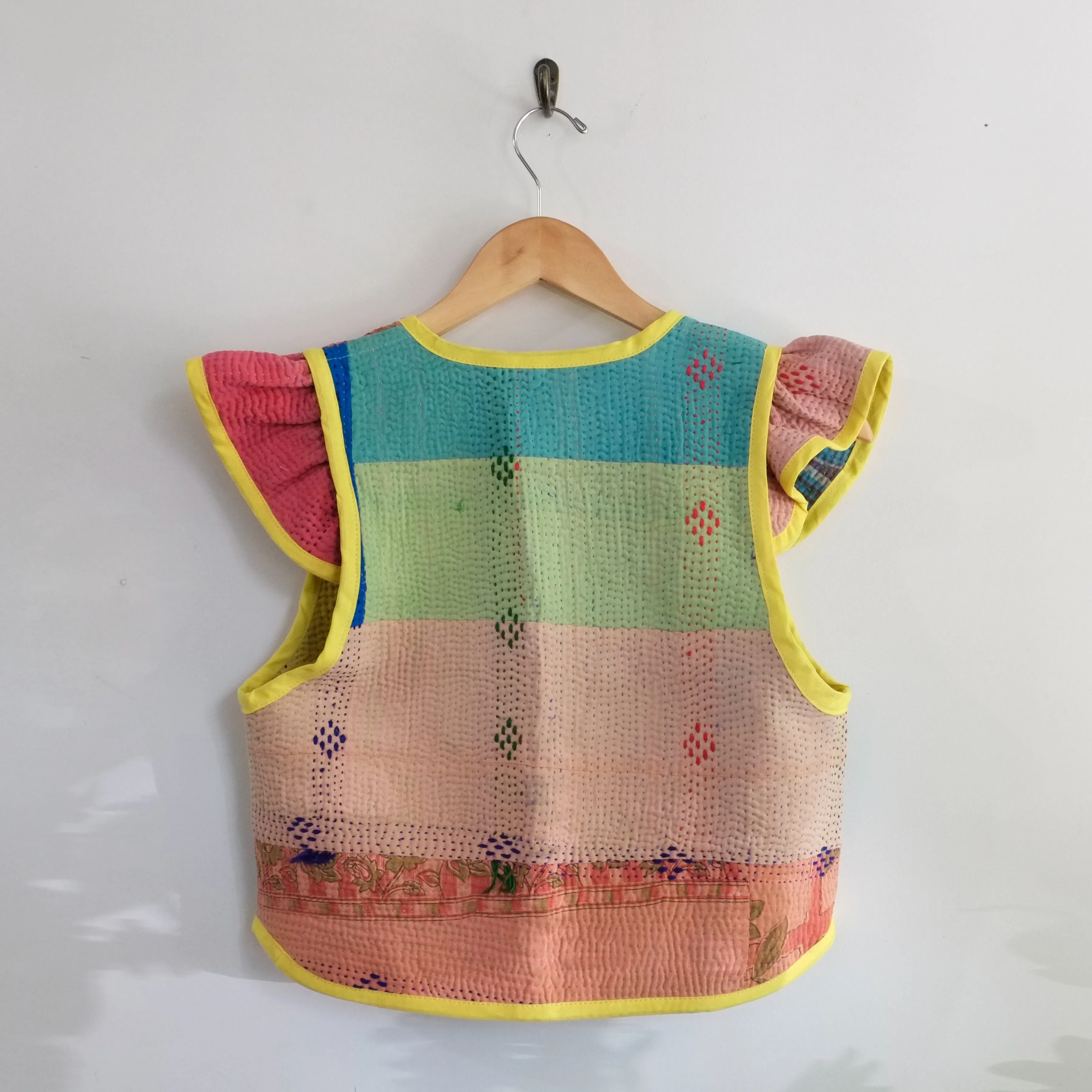 Amelia Flutter Sleeve Vest Pastel Color Block XS006