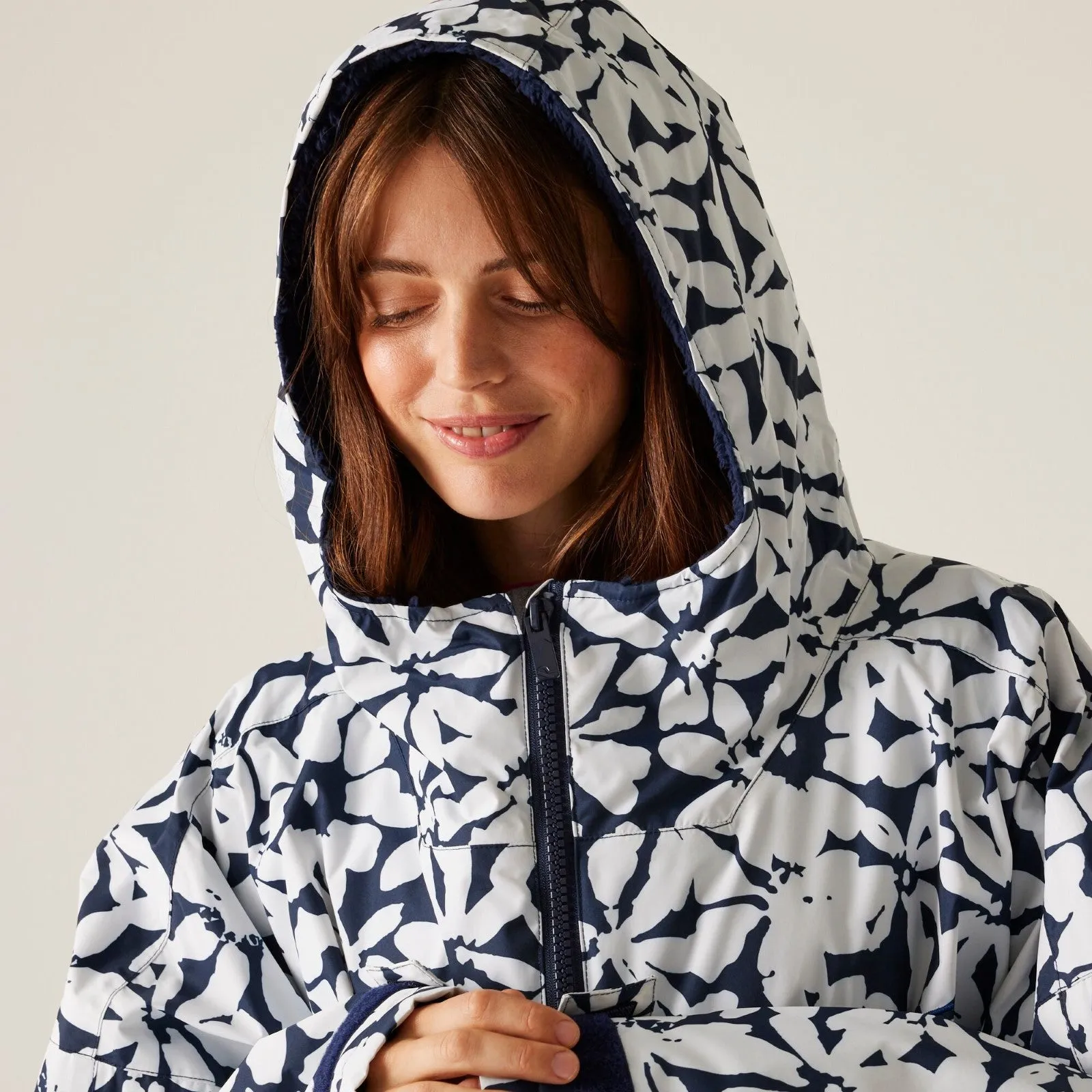 Regatta Outdoor Active Adults Waterproof Changing Robe