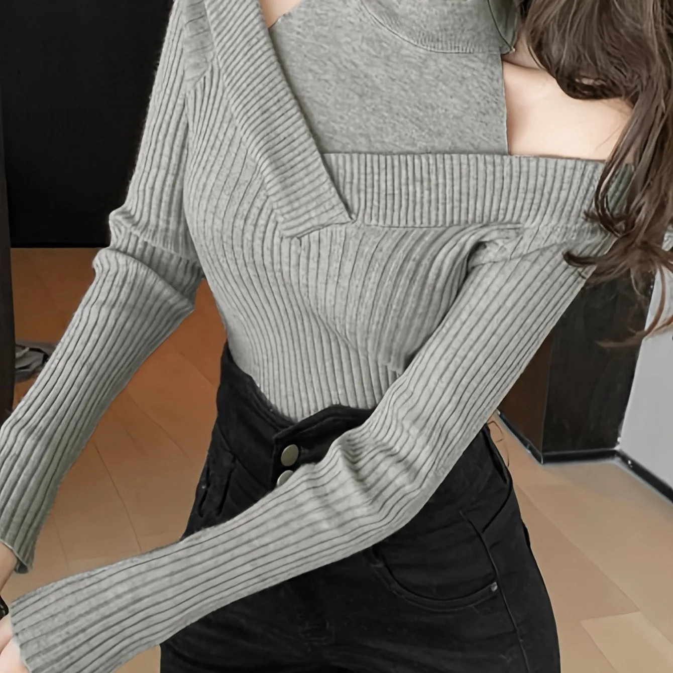 Reversible Chic Off-Shoulder Knit Sweater - Soft Stretchy Polyester Blend, Casual Long Sleeve Pullover for Women, Perfect for Spring/Fall, Versatile and Cozy Wear for Daily Life, Outdoor Activities, and Layering