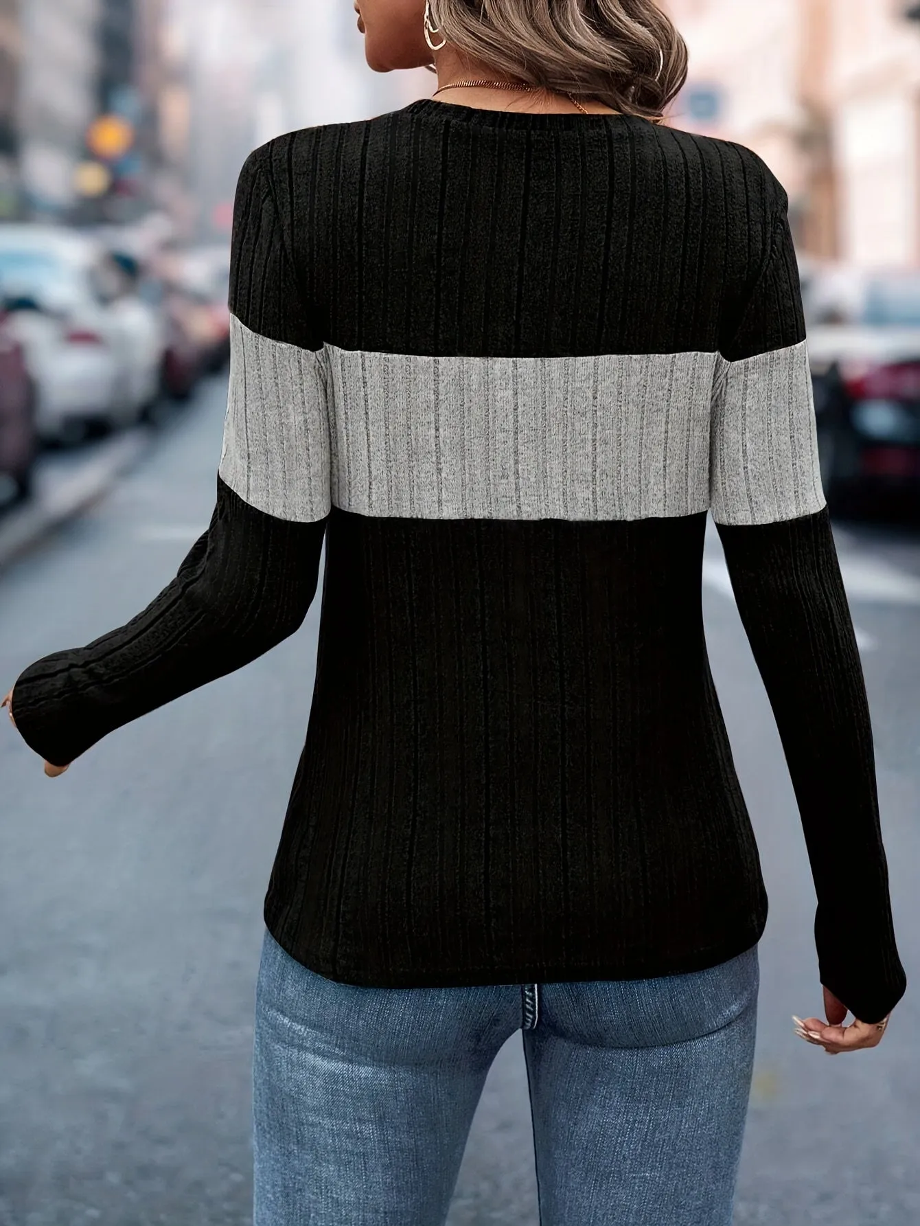 Stylish Color Block Crew Neck Sweater - Soft, Elegant, and Cozy Long Sleeve Sweater for Fall and Winter - Women's Fashionable Clothing for Casual Daily Wear, Outdoor Activities, and Holiday Parties