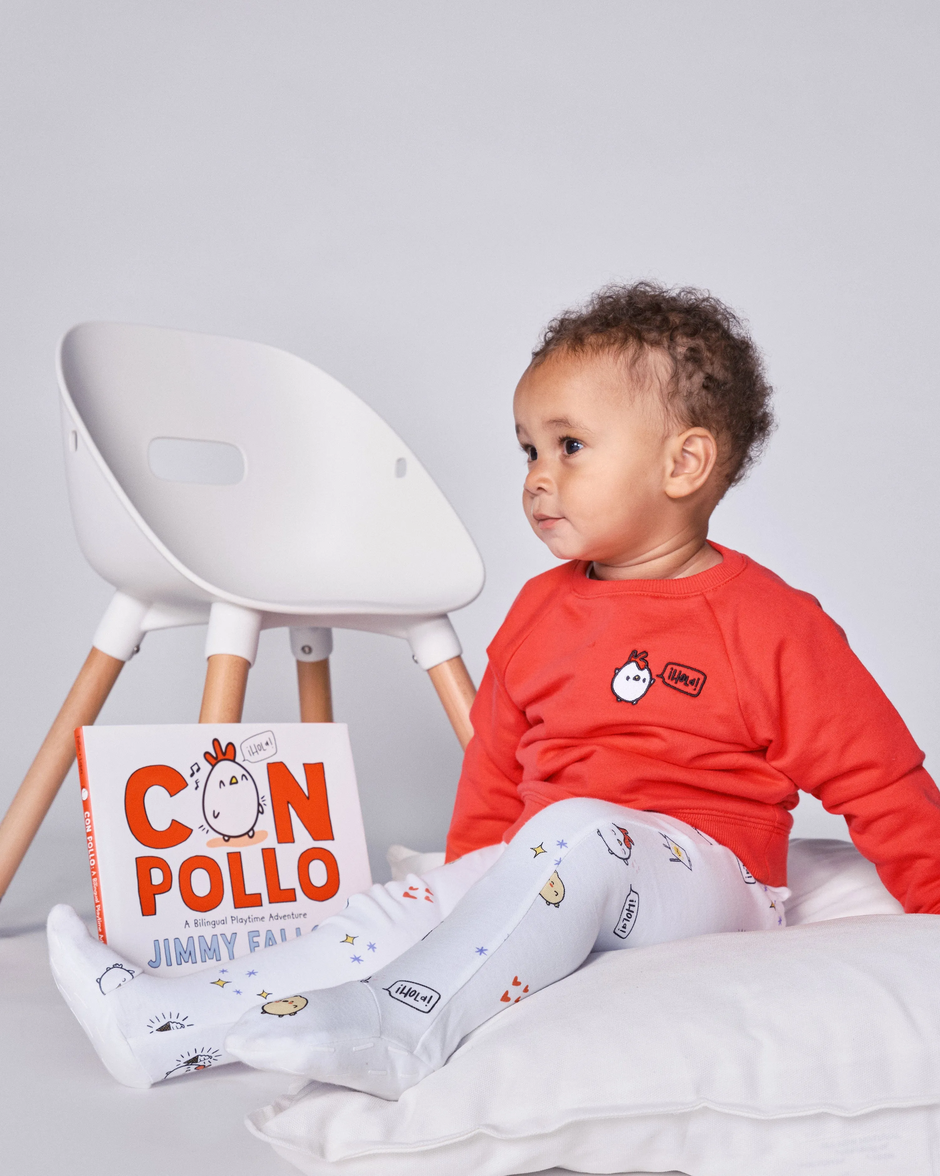The Organic Con Pollo Zipper Footie and Book Gift Set